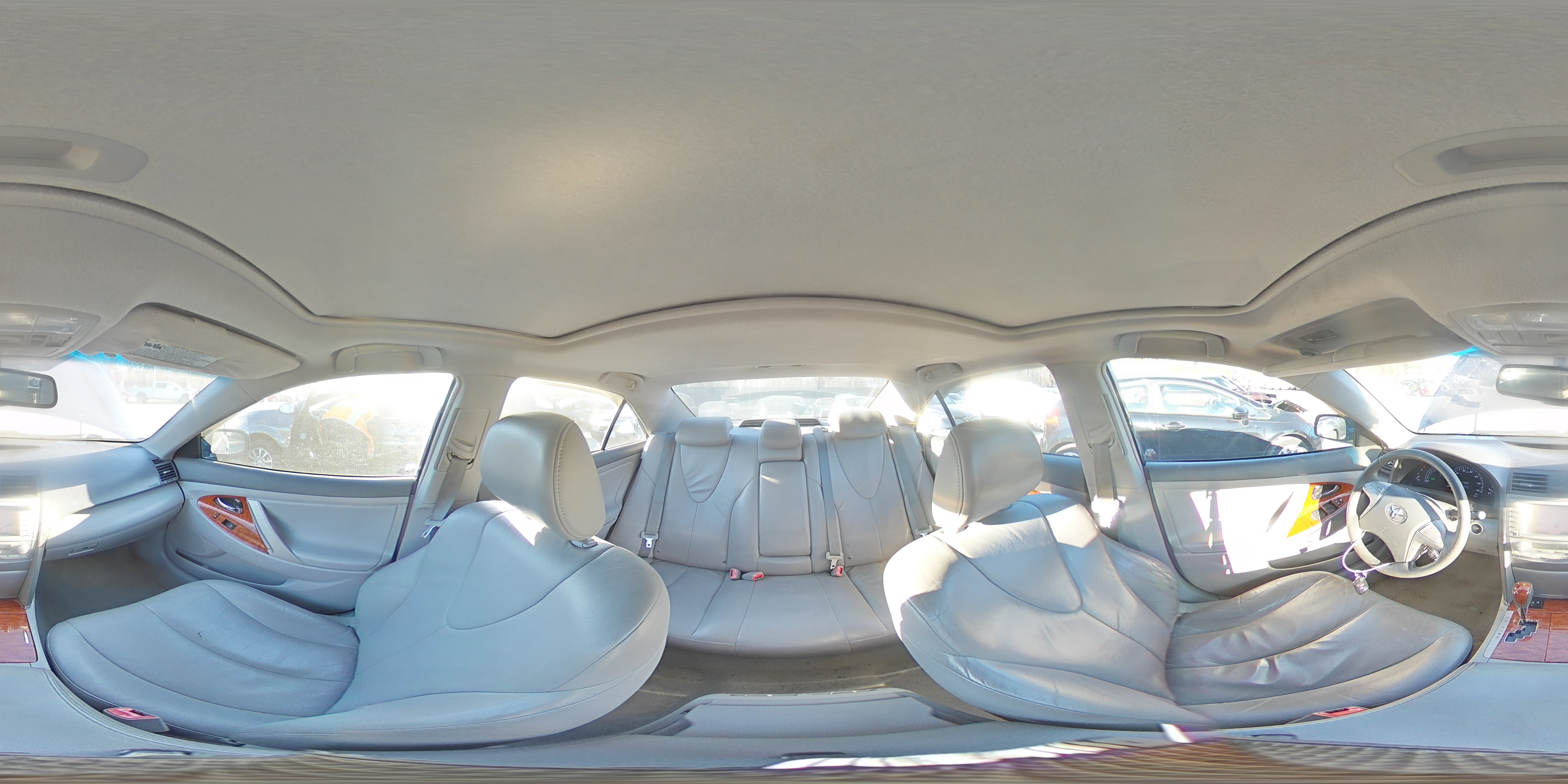 2011 Toyota Camry - Image 12