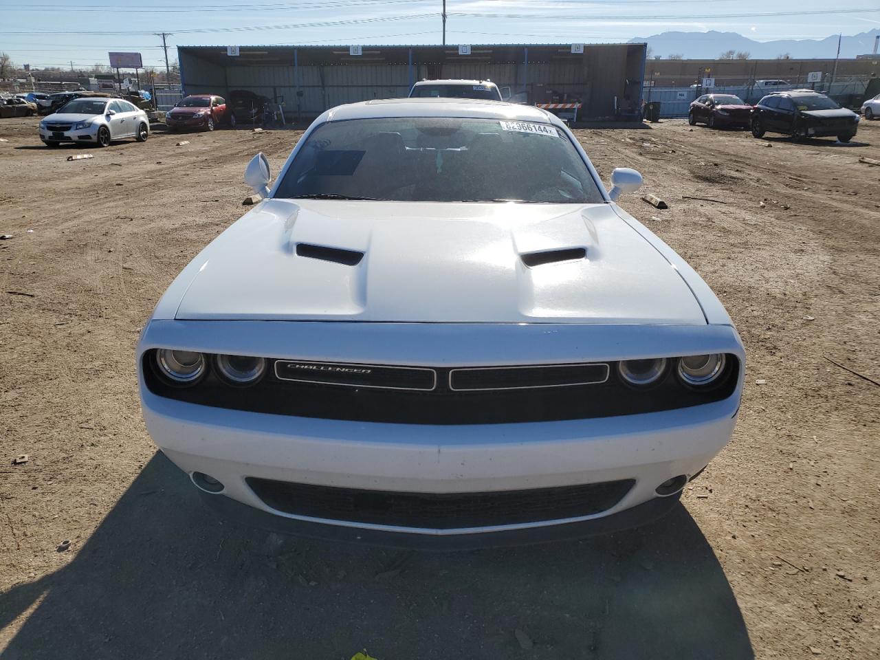 VIN 2C3CDZGG4JH215617 2018 DODGE CHALLENGER no.5