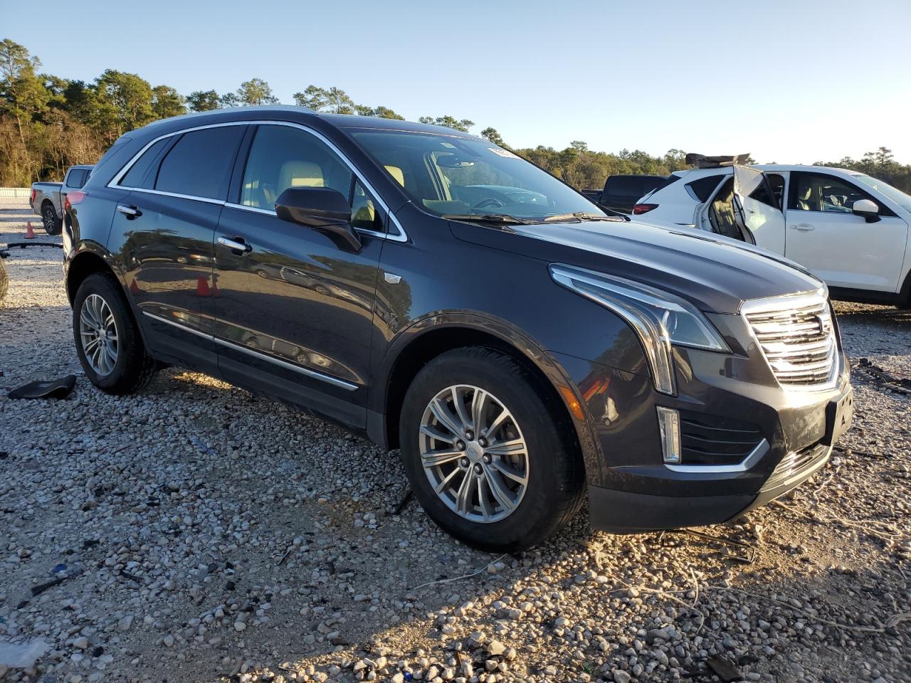 2017 Cadillac XT5 - Image 4