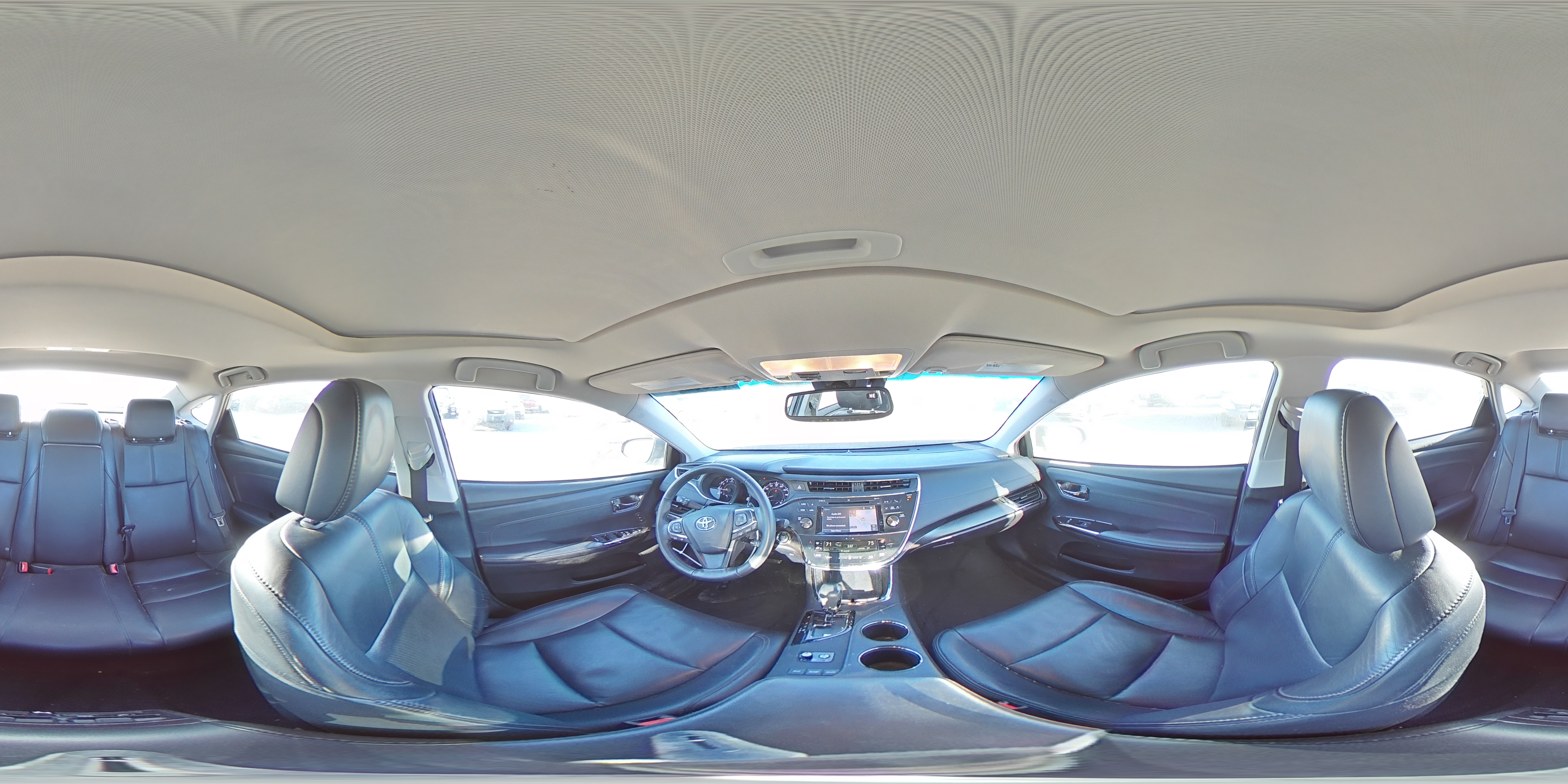 2016 Toyota Avalon - Image 13