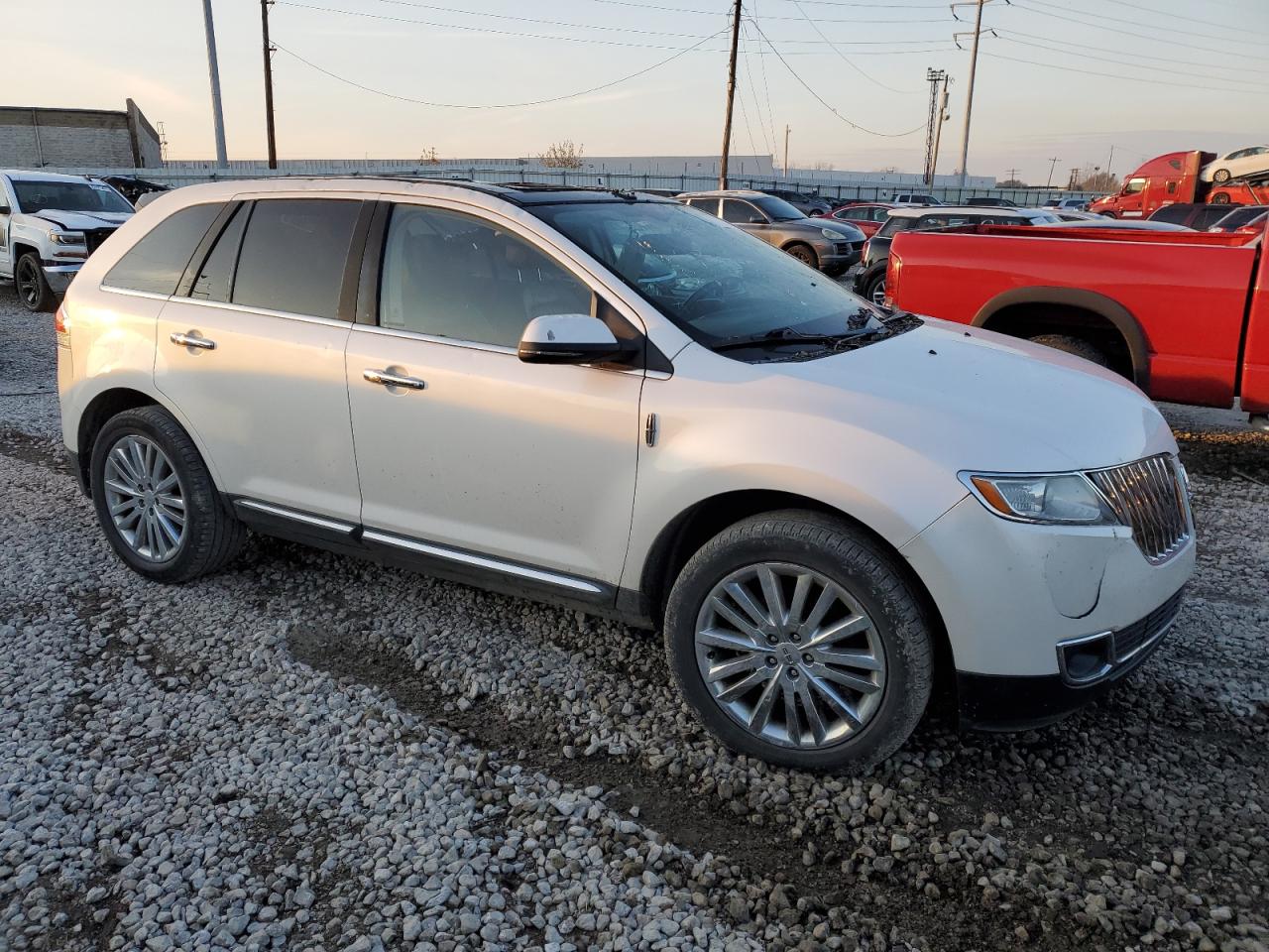 2013 Lincoln MKX - Image 4