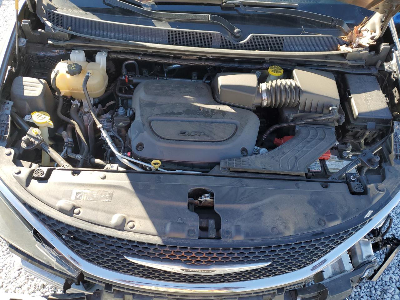 2021 Chrysler Voyager - Image 14