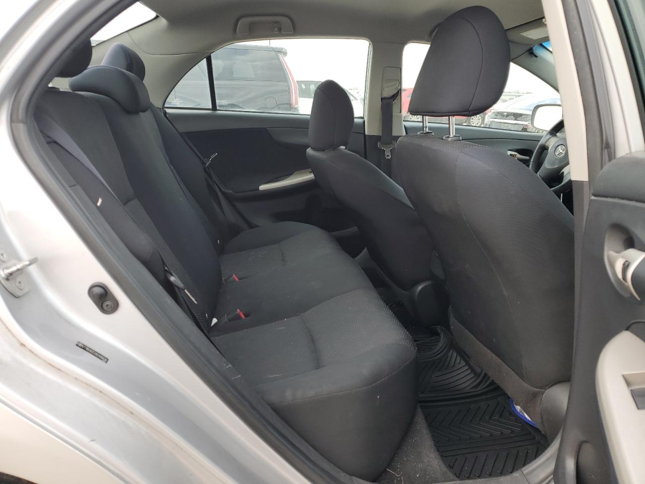 2010 Toyota Corolla - Image 10