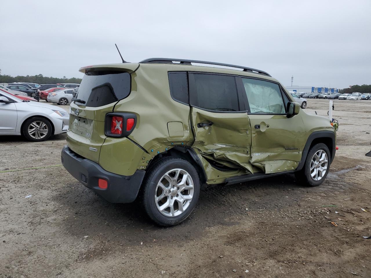 2015 Jeep Renegade - Image 3