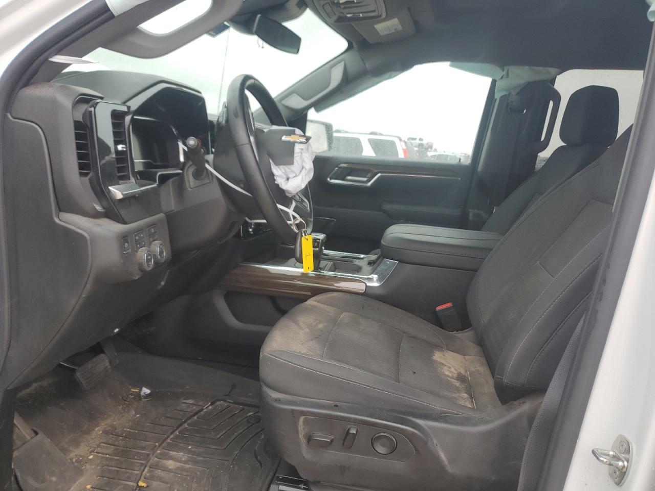 2023 Chevrolet Silverado - Image 7