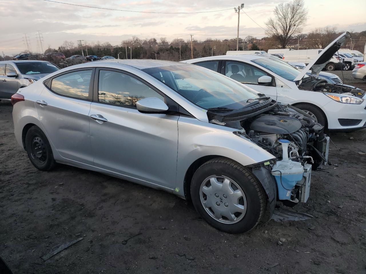 2016 Hyundai Elantra - Image 4