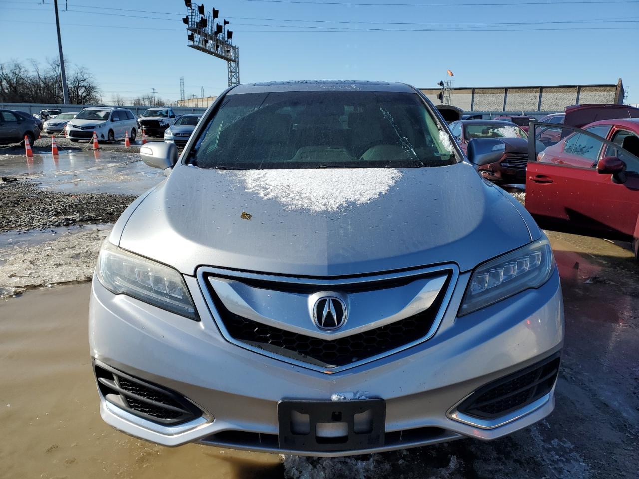 VIN 5J8TB4H54JL014404 2018 ACURA RDX no.5