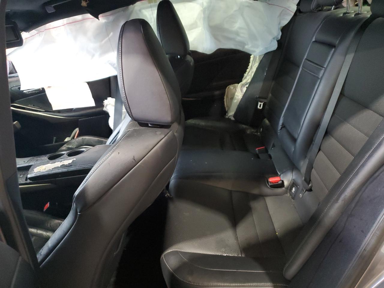 2014 Lexus IS - Image 10
