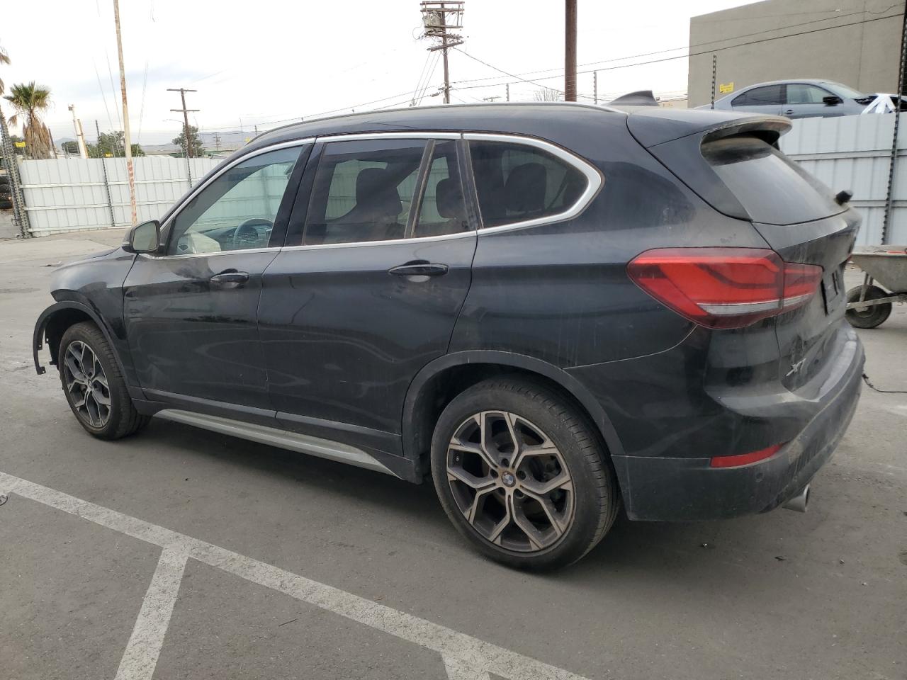 VIN WBXJG7C03M5S82828 2021 BMW X1 no.2