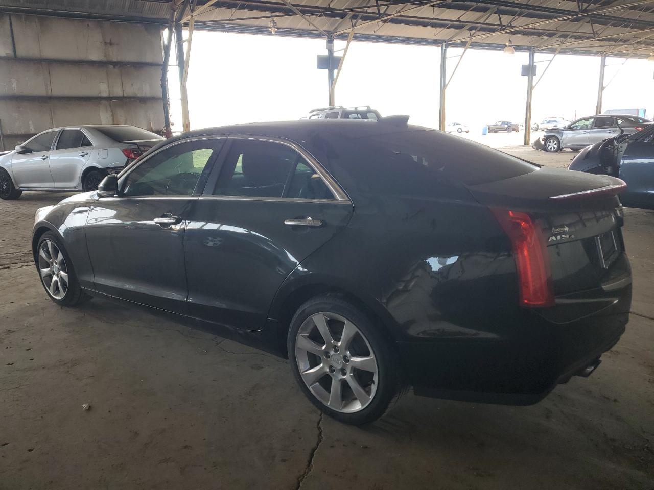 VIN 1G6AH5RX8G0120846 2016 CADILLAC ATS no.2