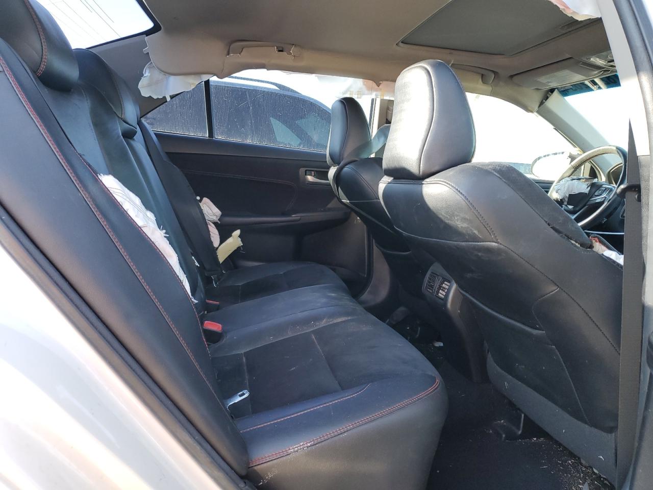 2016 Toyota Camry - Image 10