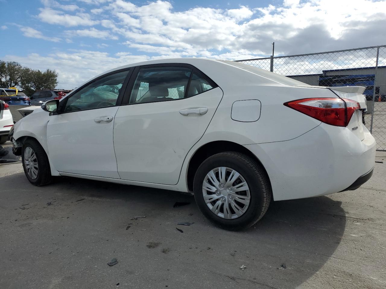 VIN 2T1BURHE3GC627695 2016 TOYOTA COROLLA no.2