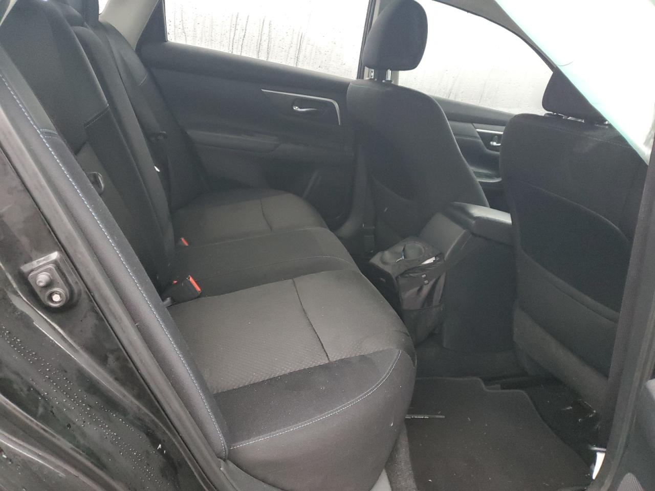 2017 Nissan Altima - Image 10