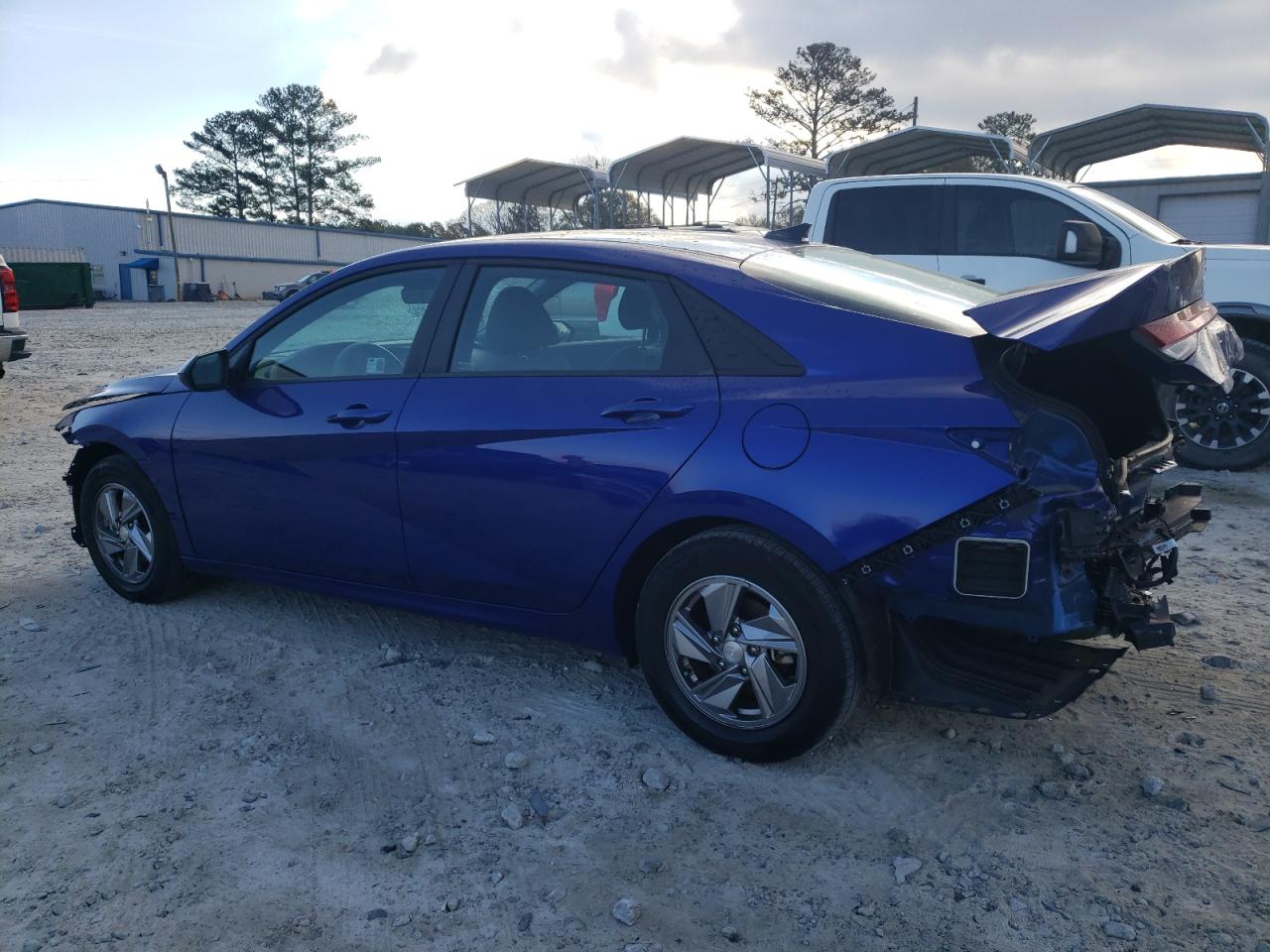 2024 Hyundai Elantra - Image 2