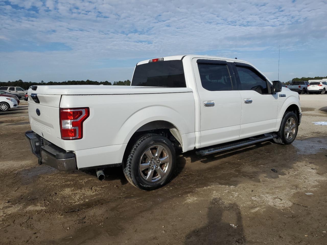 VIN 1FTEW1CB2KFD40693 2019 FORD F-150 no.3