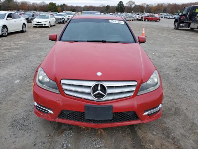  MERCEDES-BENZ C-CLASS 2013 Czerwony