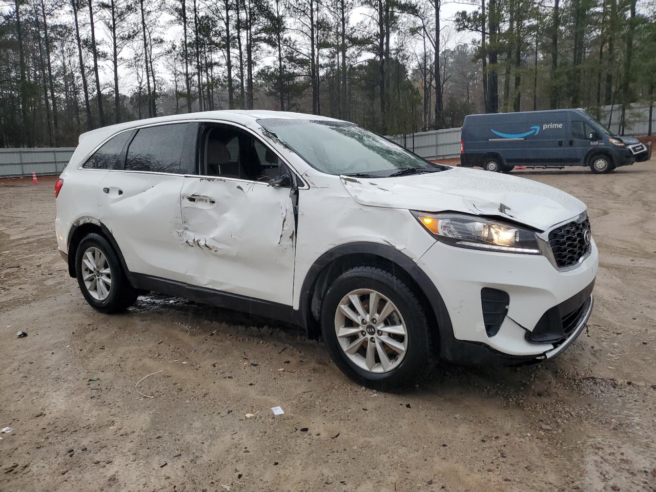 VIN 5XYPG4A38KG473314 2019 KIA SORENTO no.4