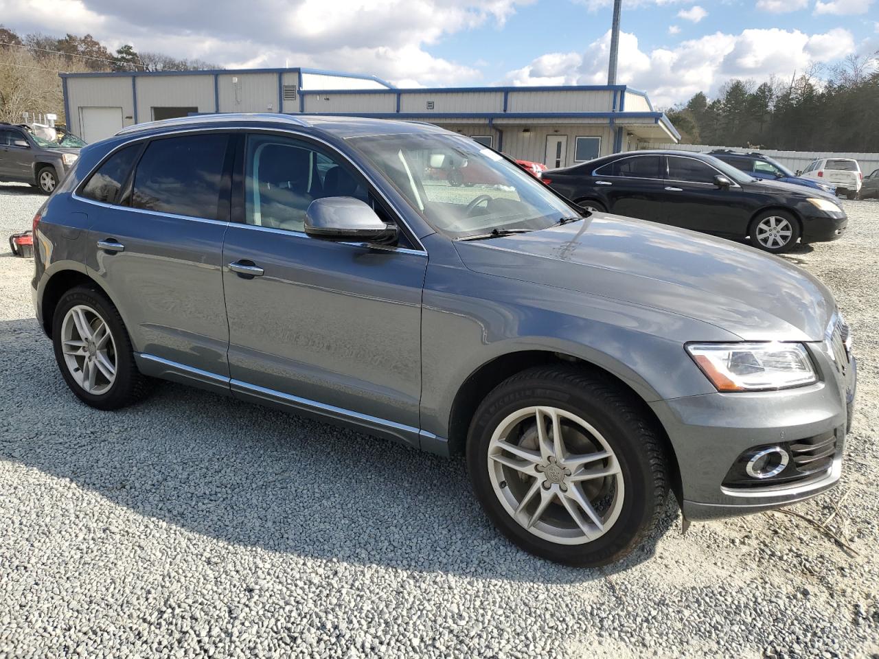 2017 Audi Q5 - Image 4