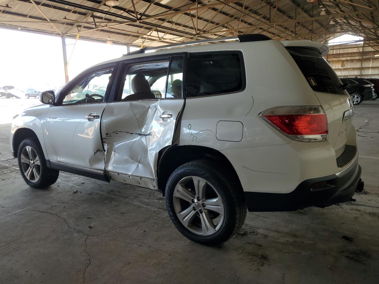 VIN 5TDDK3EH4DS238318 2013 TOYOTA HIGHLANDER no.2