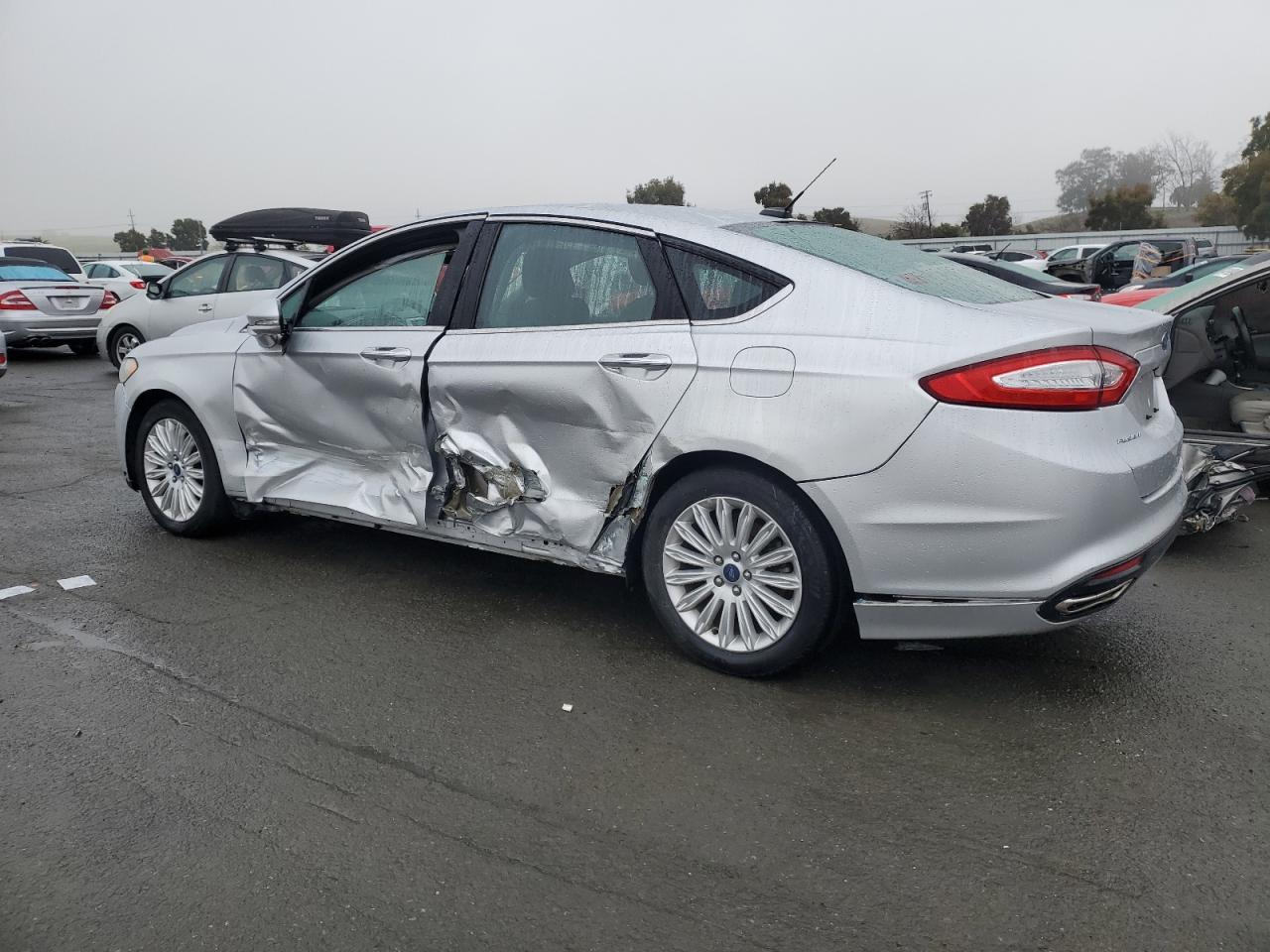 VIN 3FA6P0LU4GR283457 2016 FORD FUSION no.2