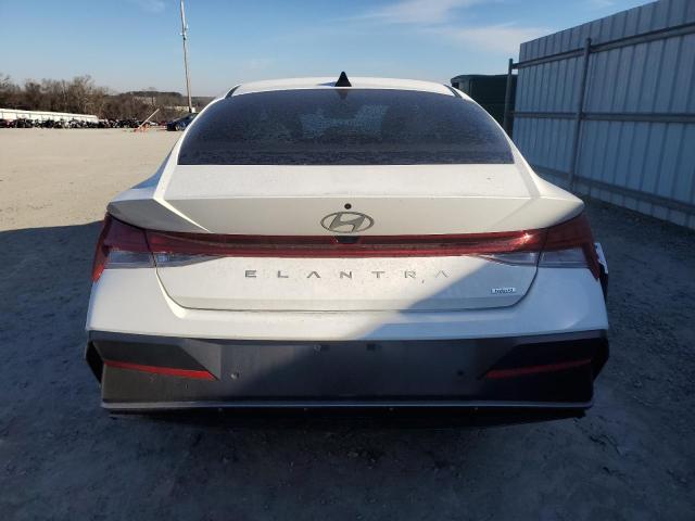  HYUNDAI ELANTRA 2024 Белы