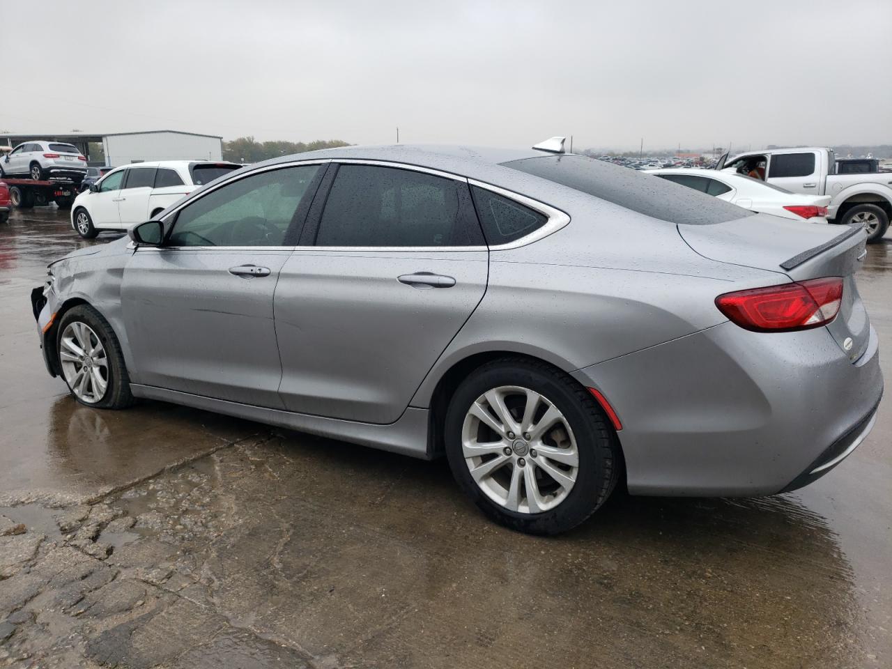 VIN 1C3CCCAB2FN602372 2015 CHRYSLER 200 no.2