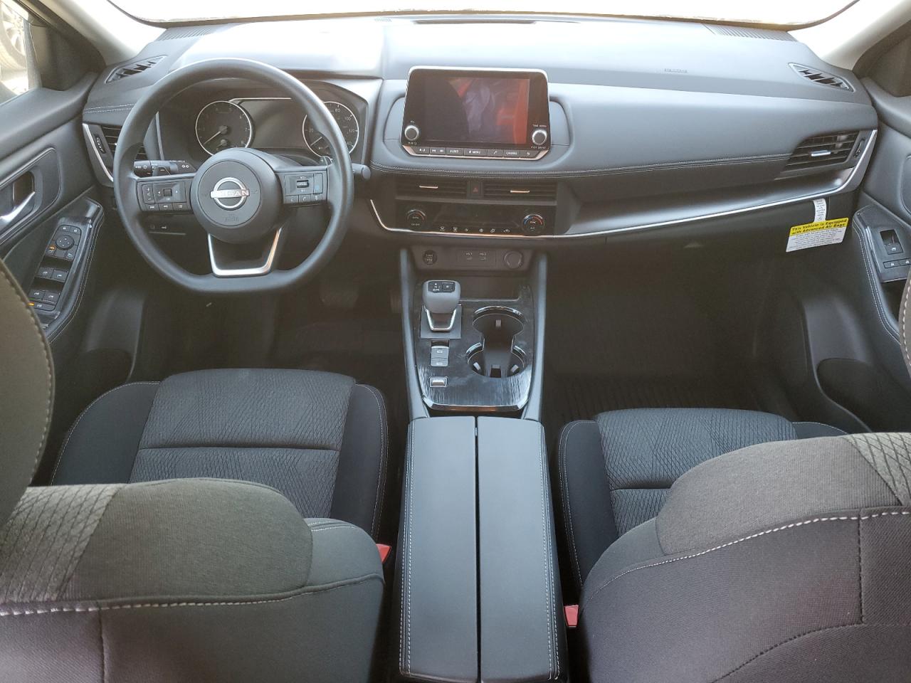 2024 Nissan Rogue - Image 8