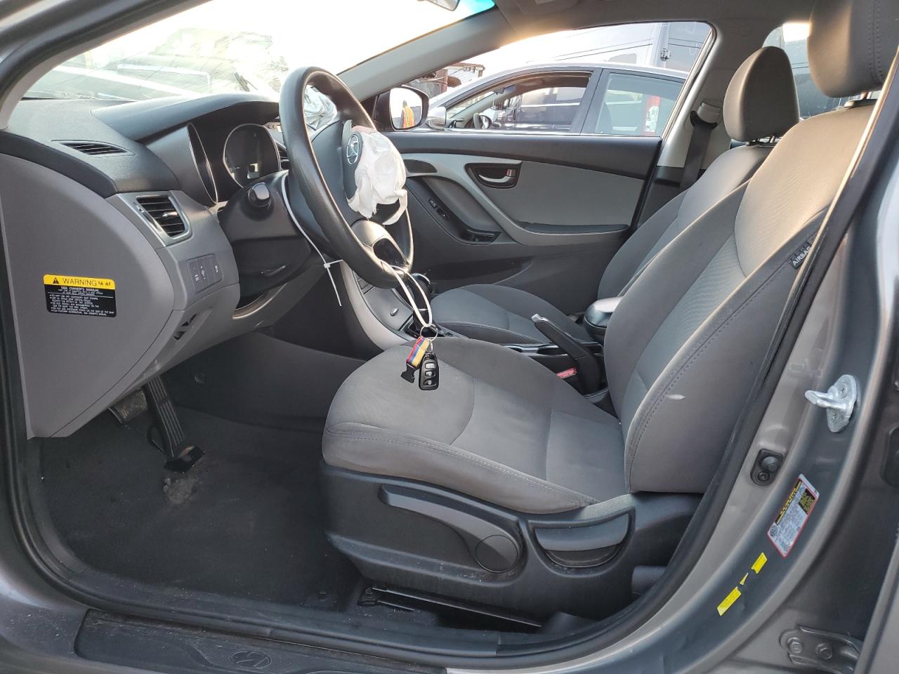 2014 Hyundai Elantra - Image 7
