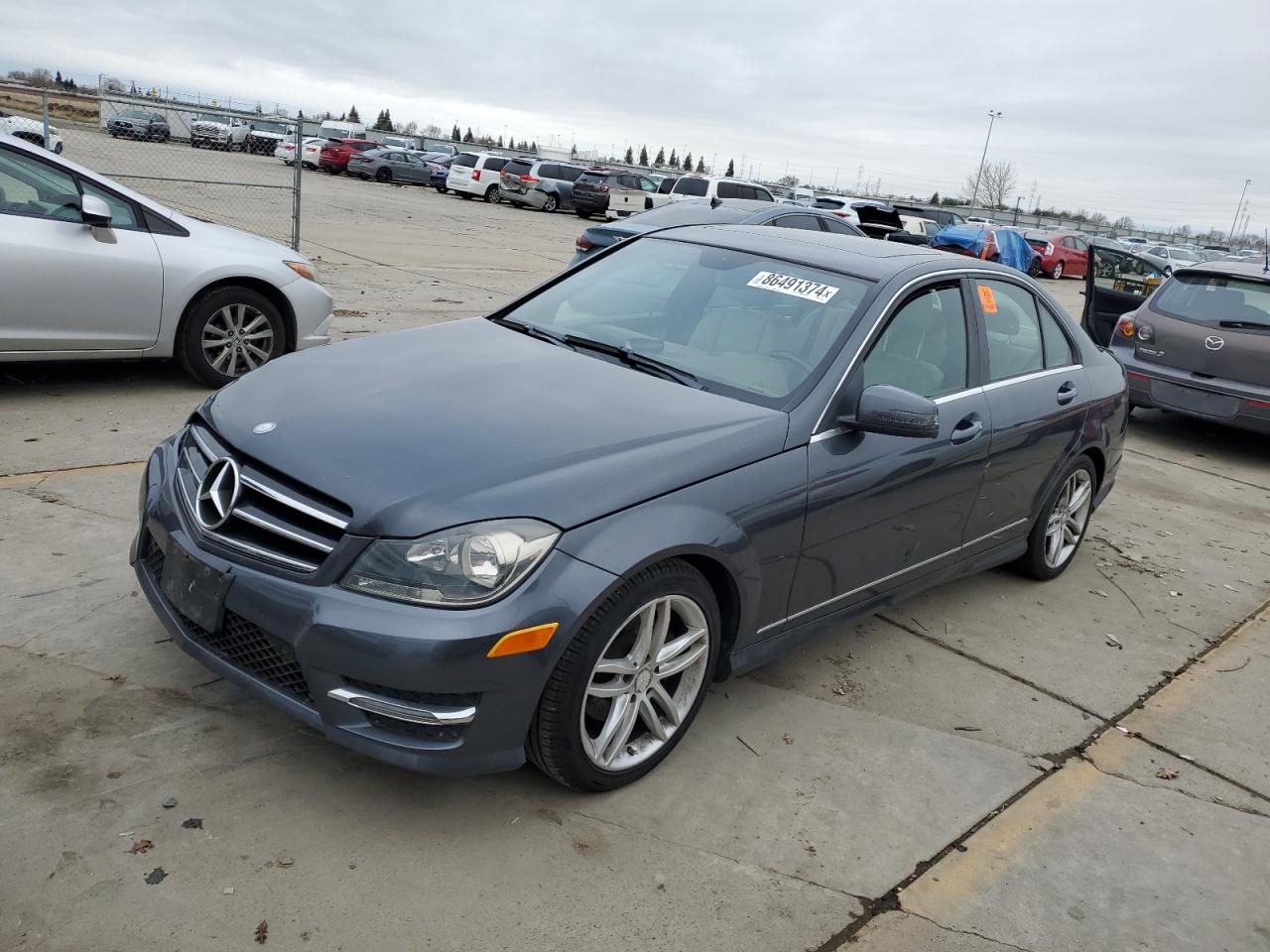 VIN WDDGF4HBXEG242356 2014 MERCEDES-BENZ C-CLASS no.1