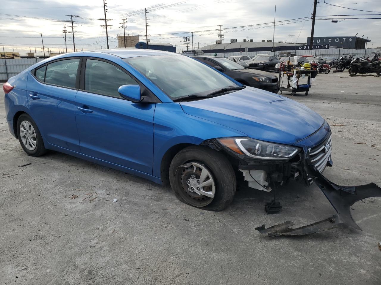 VIN 5NPD74LF6HH199915 2017 HYUNDAI ELANTRA no.4