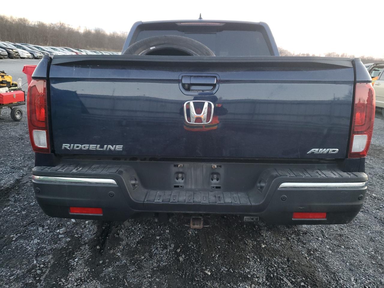 2017 Honda Ridgeline - Image 6
