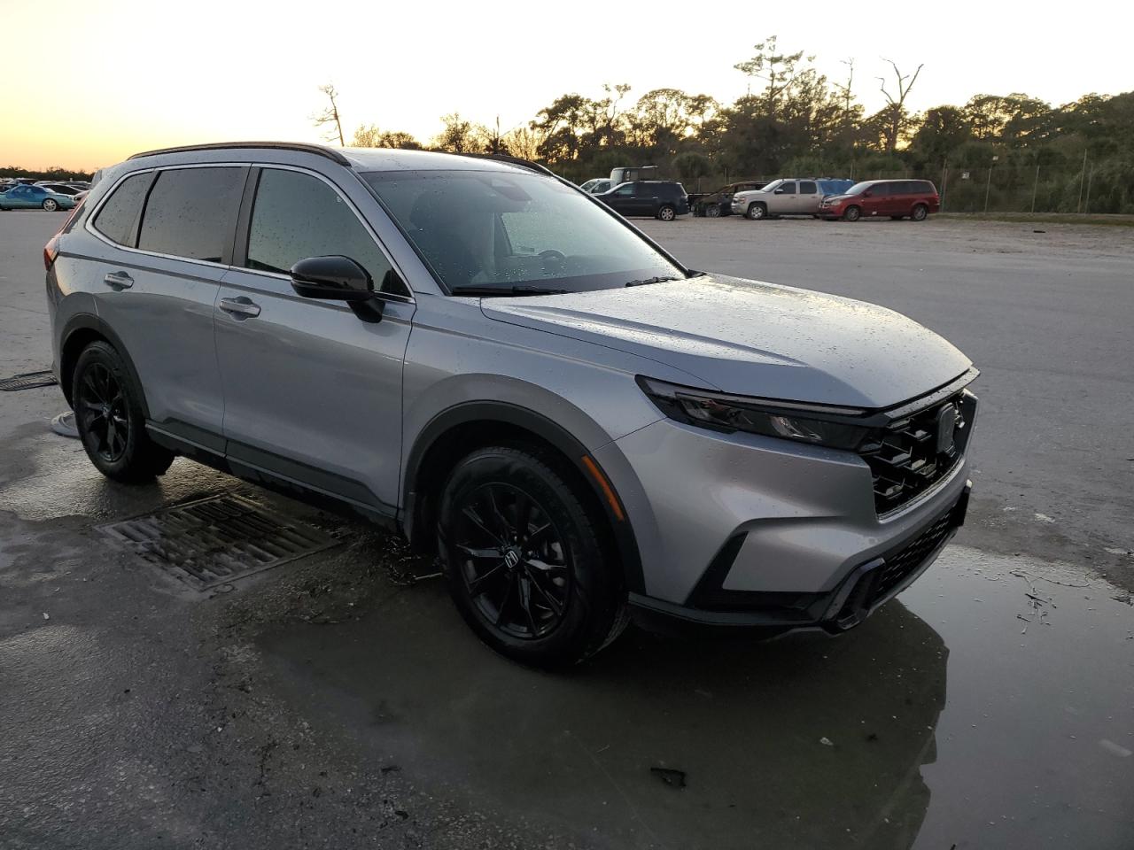 2024 Honda CR-V - Image 4