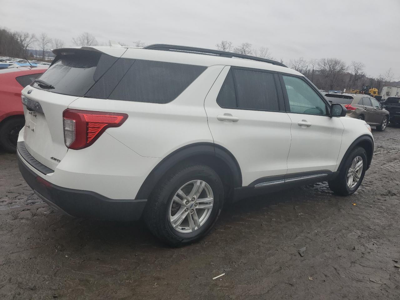 2023 Ford Explorer - Image 3