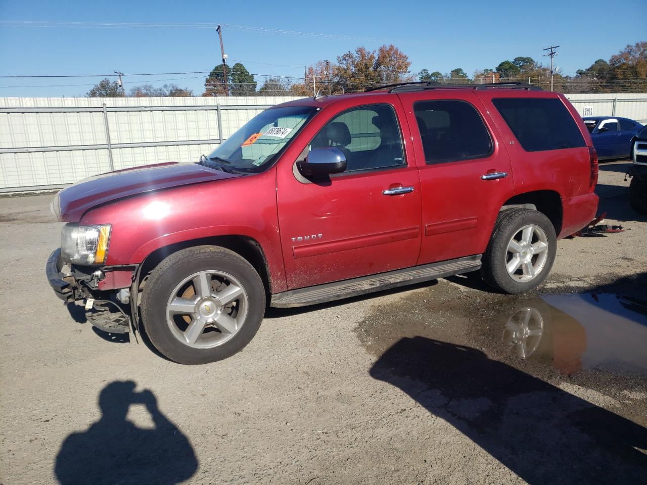 VIN 1GNSCBE06ER208902 2014 CHEVROLET TAHOE no.1