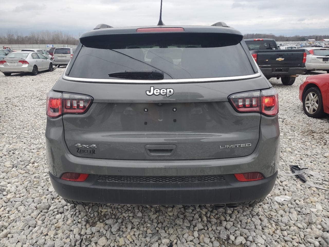 VIN 3C4NJDCB1KT741450 2019 JEEP COMPASS no.6