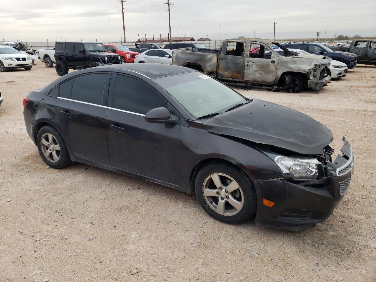 VIN 1G1PC5SB4E7303064 2014 CHEVROLET CRUZE no.4