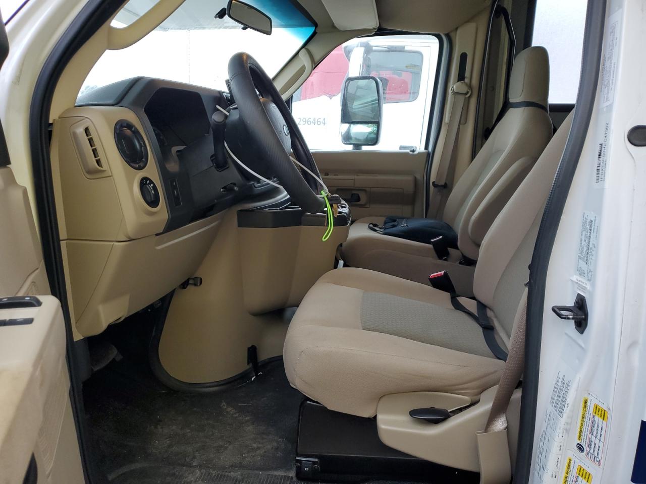 2017 Ford Econoline - Image 5