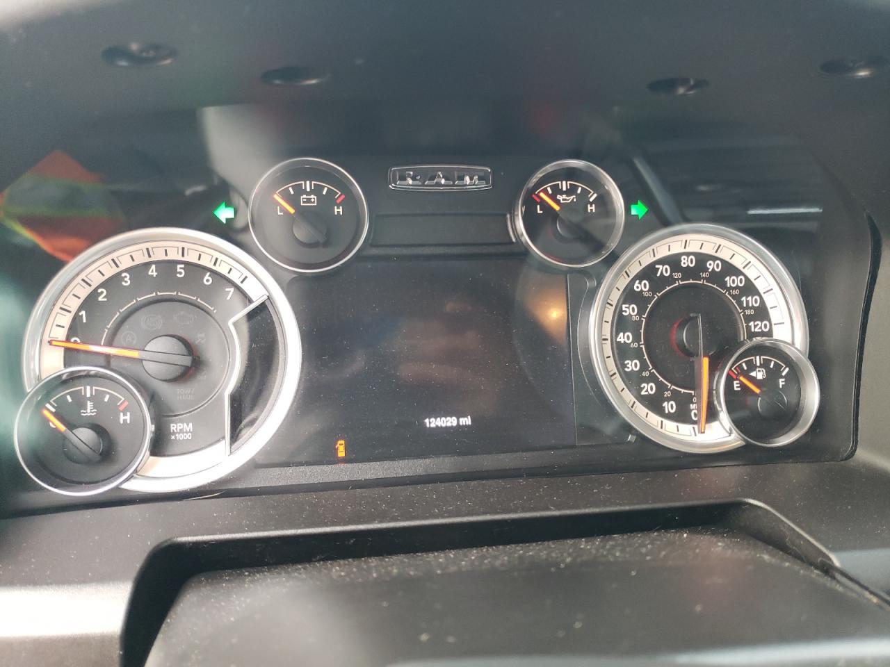 2013 RAM 1500 - Image 9