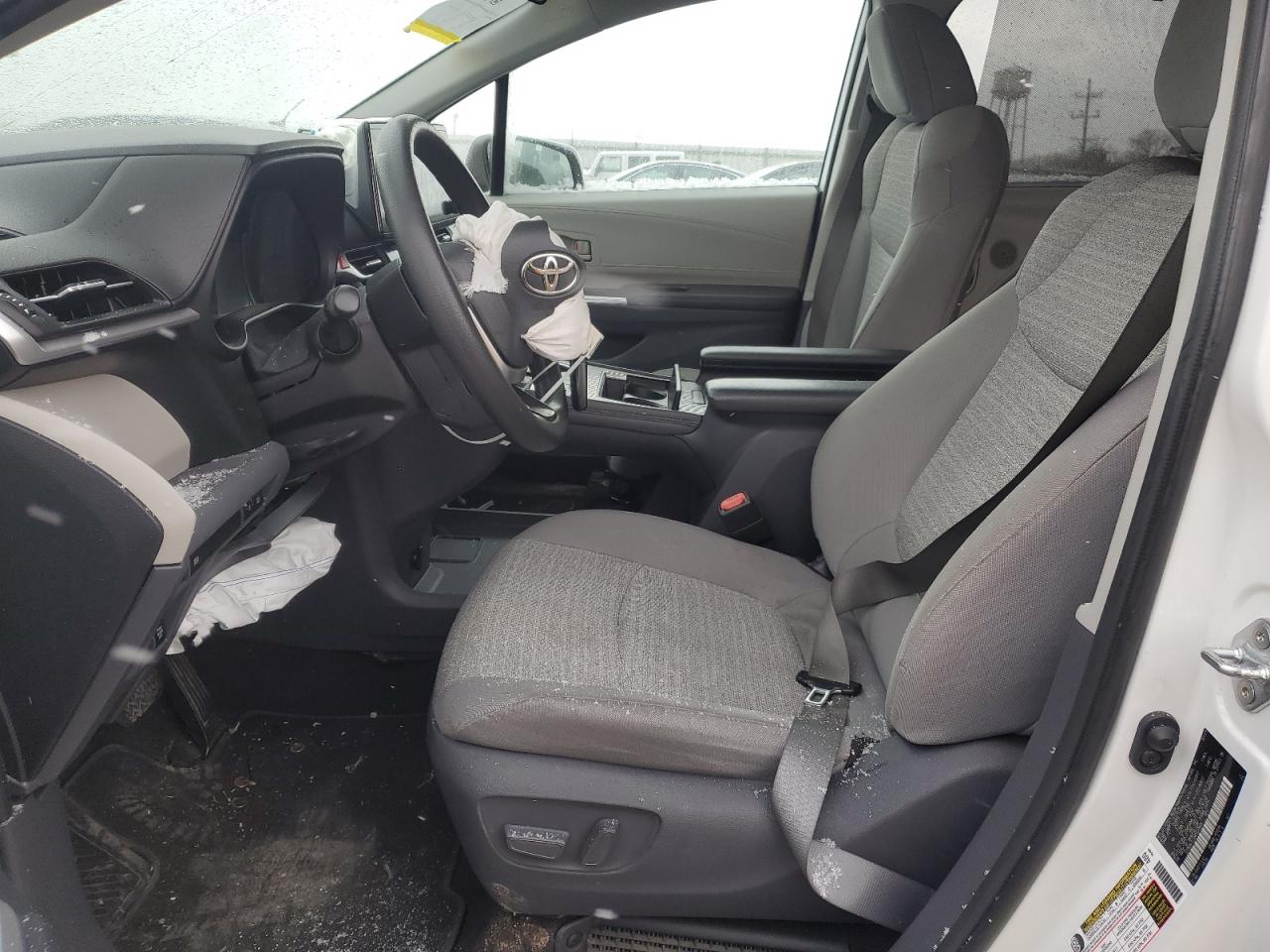 2021 Toyota Sienna - Image 7