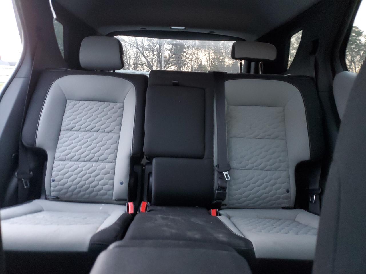 2020 Chevrolet Equinox - Image 10