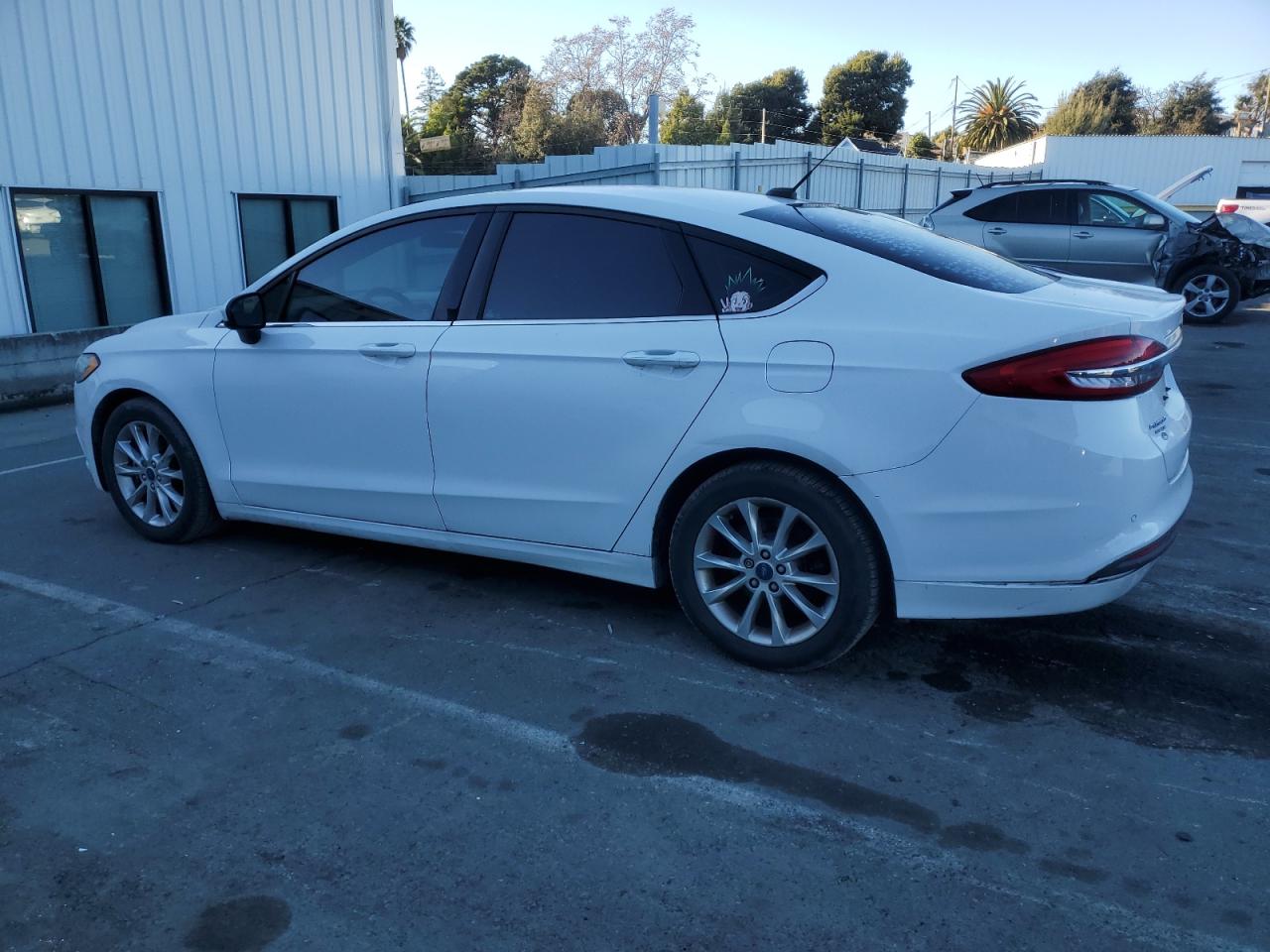 VIN 3FA6P0HD4HR255667 2017 FORD FUSION no.2