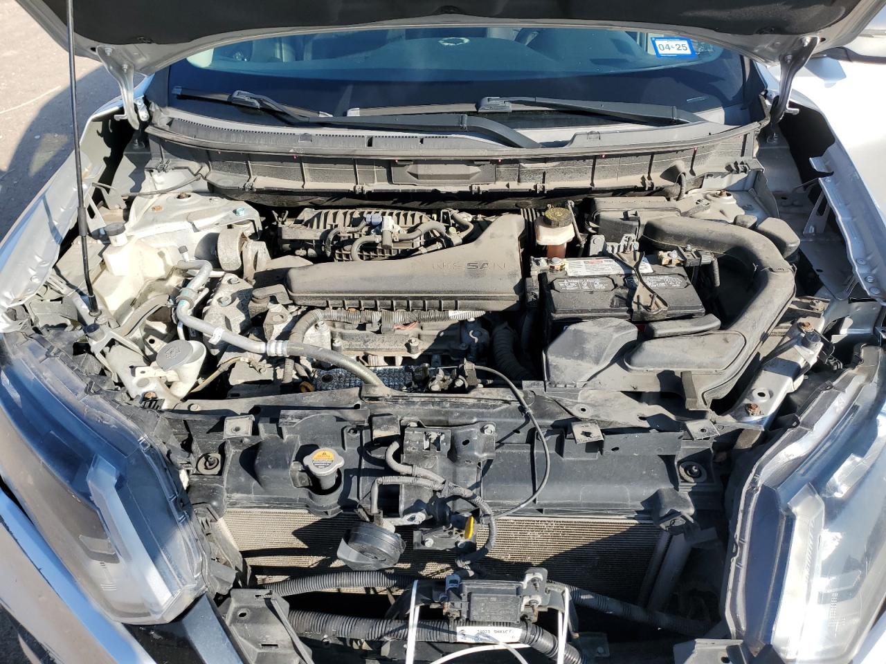 2017 Nissan Rogue - Image 12