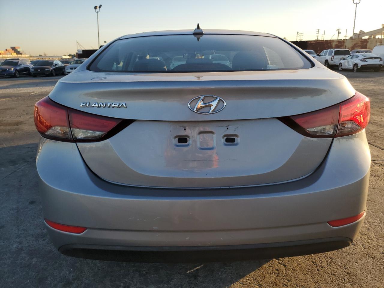 VIN 5NPDH4AE0GH735893 2016 HYUNDAI ELANTRA no.6