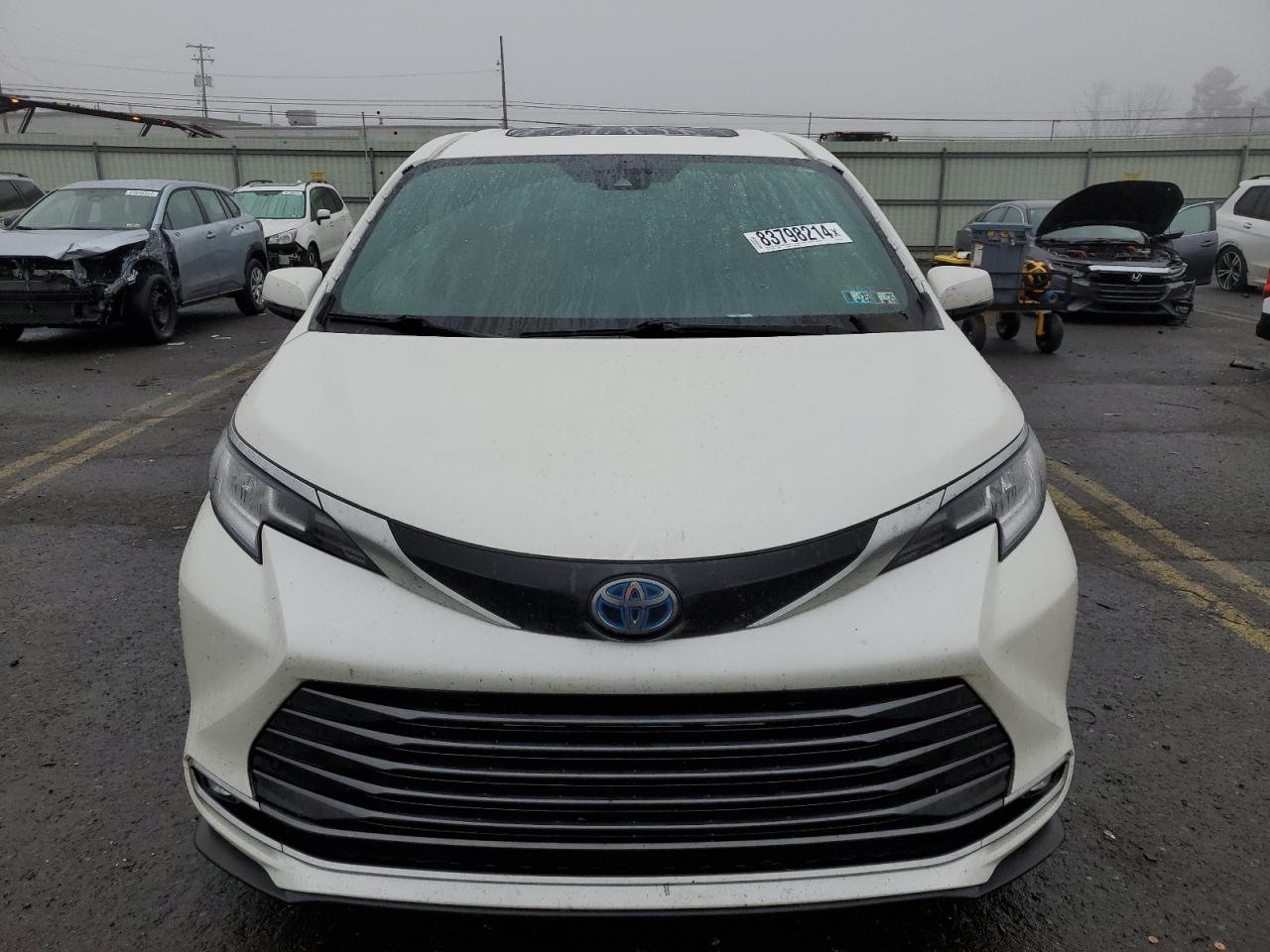 VIN 5TDZSKFC2MS013060 2021 TOYOTA SIENNA no.5