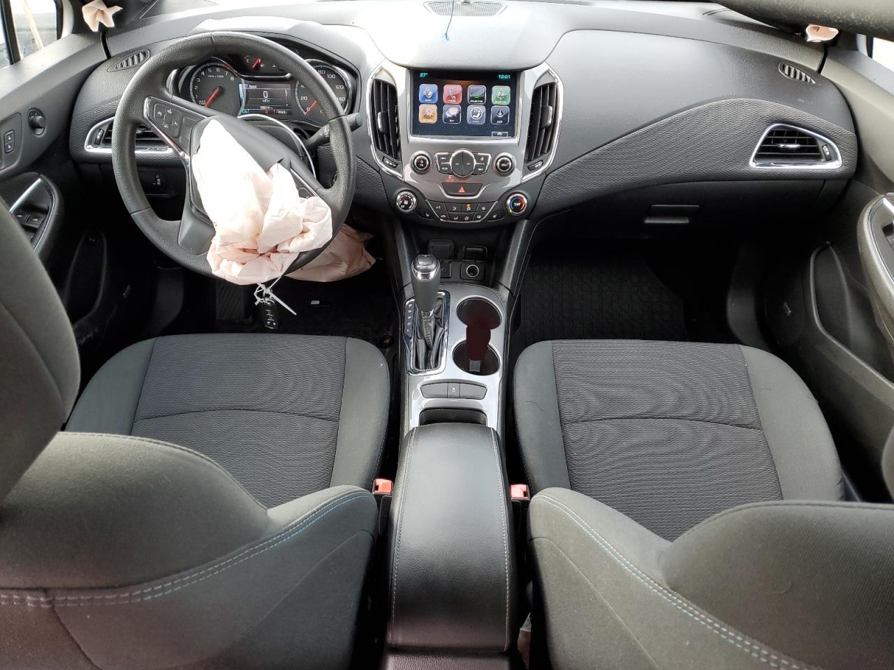 2017 Chevrolet Cruze - Image 8