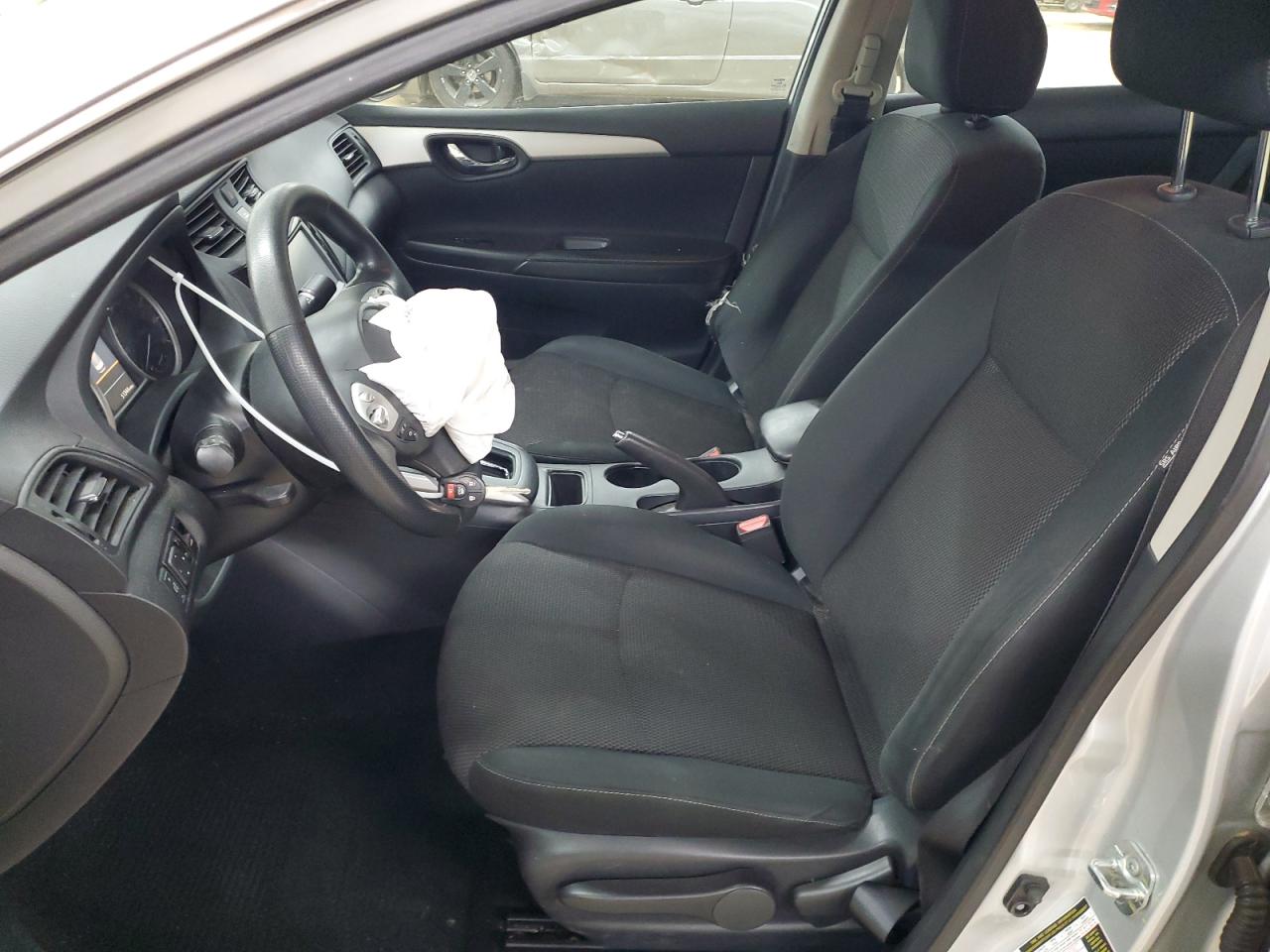 2019 Nissan Sentra - Image 7