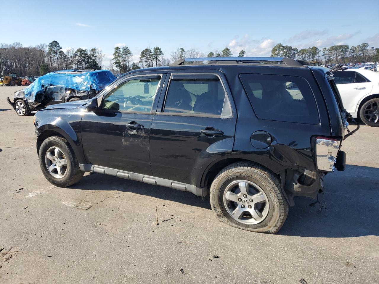 2009 Ford Escape - Image 2