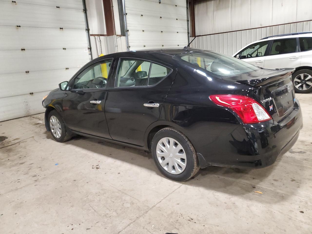 VIN 3N1CN7AP2FL940009 2015 NISSAN VERSA no.2