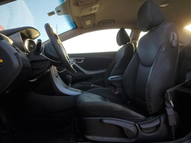  HYUNDAI ELANTRA 2013 Красный