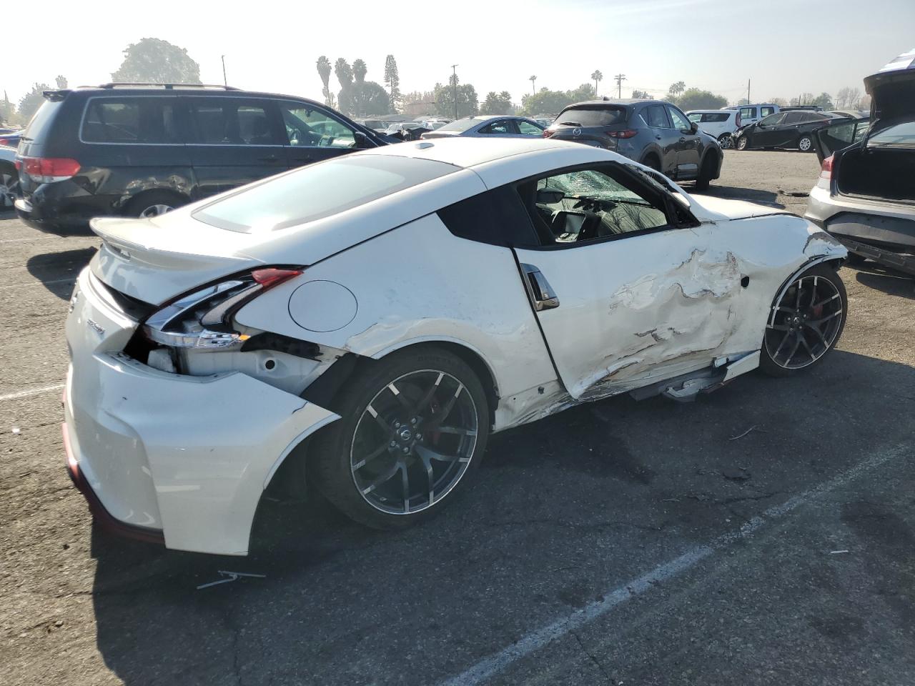 2019 Nissan 370Z - Image 3